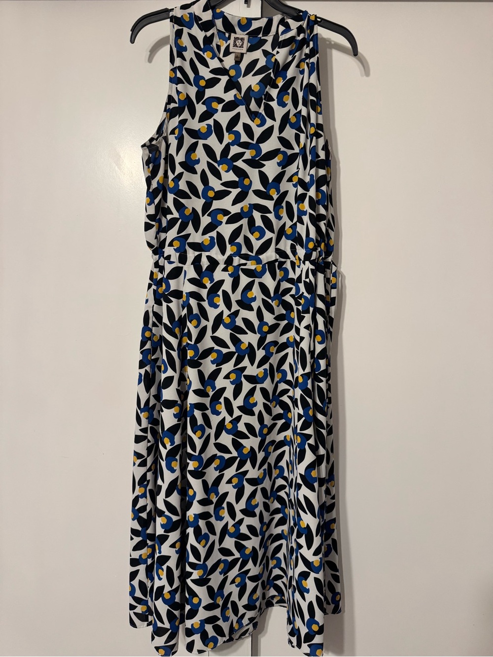 Sleeveless Floral Print Midi Dress in White, Blue & Black